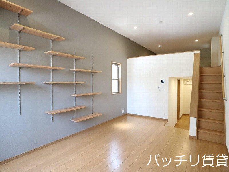 居室・リビング　＊画像は別部屋の為イメージ、現状を優先いたします