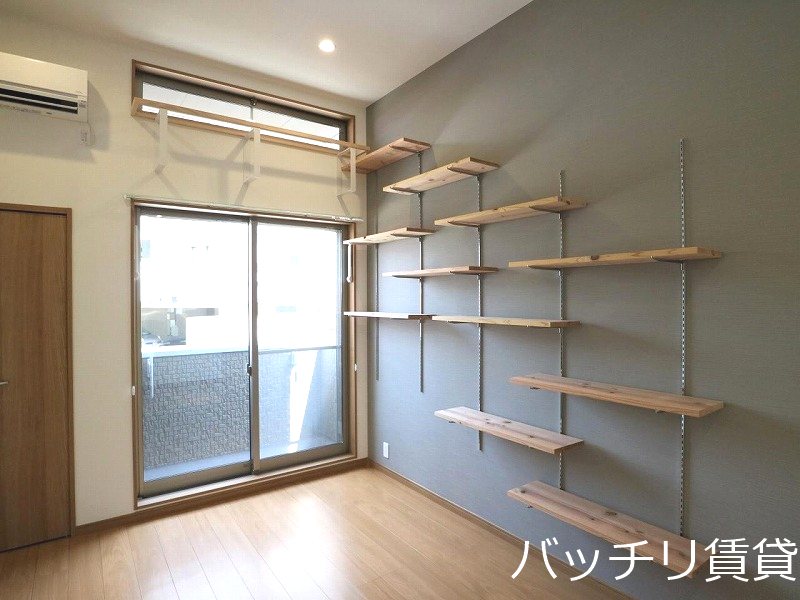 バルコニー　＊画像は別部屋の為イメージ、現状を優先いたします