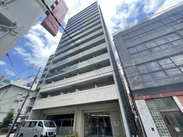 建物外観　落ち着いた雰囲気の外観です