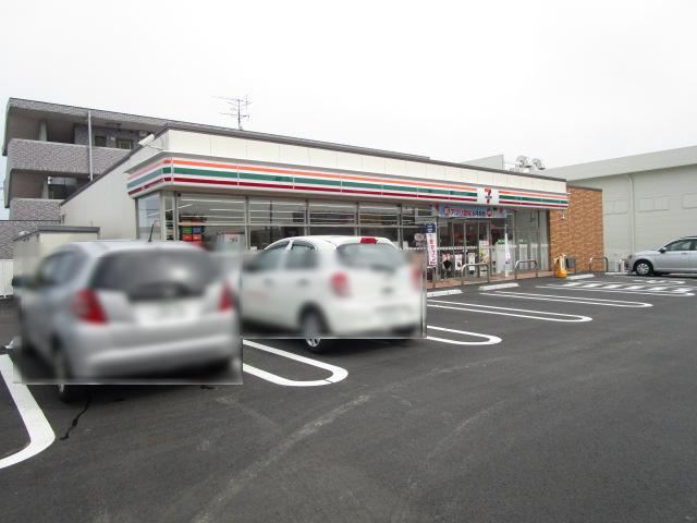 コンビニ　セブンイレブン（コンビニ）まで490m