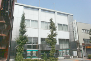 銀行　城北信用金庫本店（銀行）まで537m