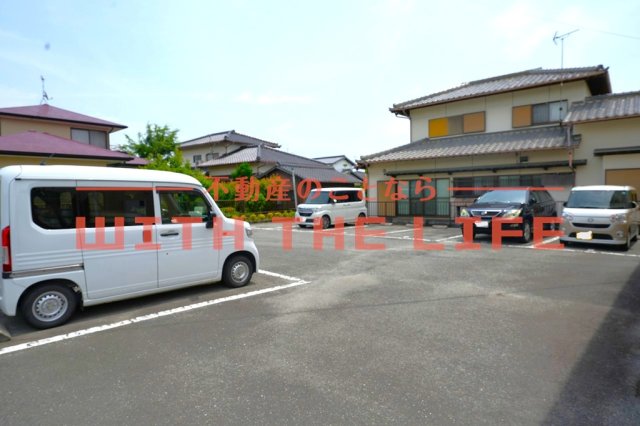 駐車場　駐車場に車を止められます