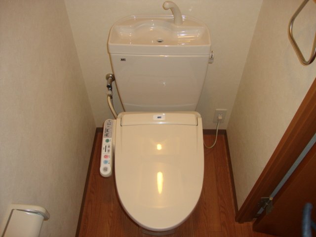 トイレ　シャワー付トイレ
