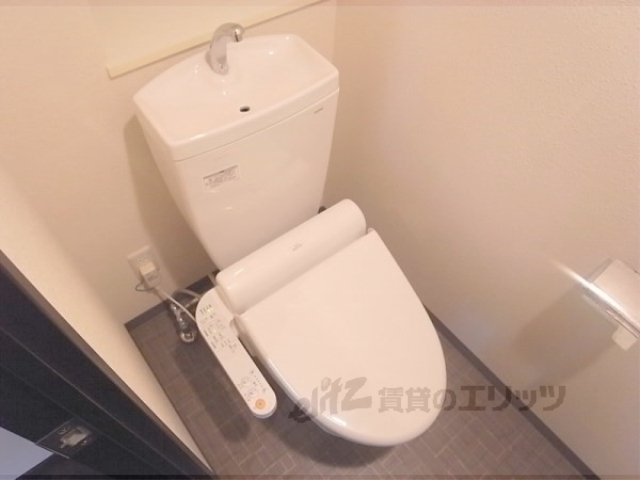トイレ　洗浄機能付き