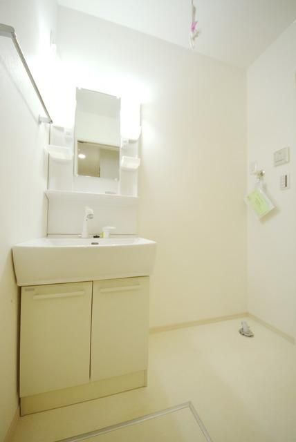 洗面設備　同タイプの写真です