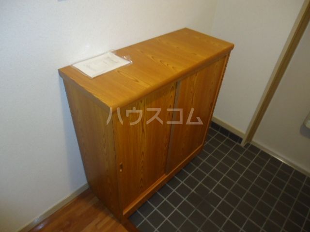 アーバン京命Iの玄関写真