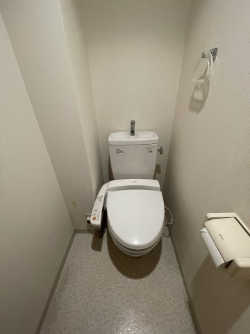 トイレ　別号室参考写真