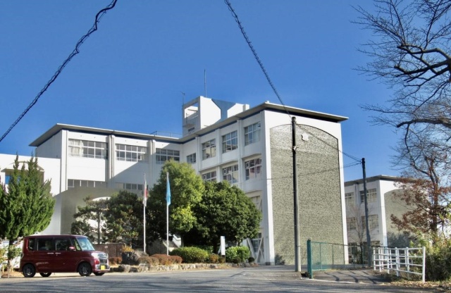 高校・高専　滋賀県立水口東中学校・高等学校（高校・高専）まで1900m