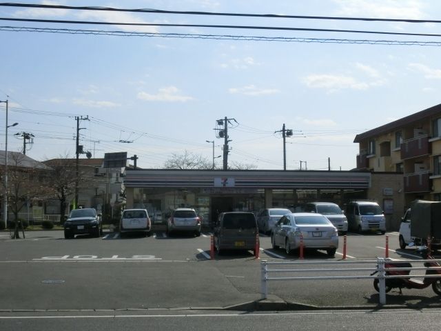 コンビニ　セブンイレブン浦安堀江6丁目店（コンビニ）まで717m