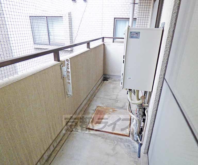 バルコニー　とても広いバルコニです。