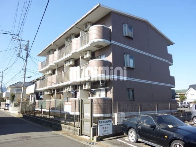 建物外観　住環境良好
