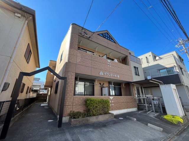 建物外観　グランドールIII