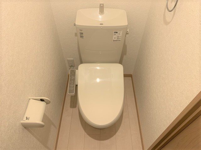 トイレ　参考写真