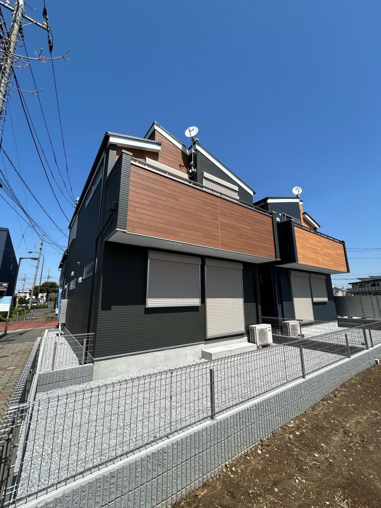 建物外観　★南向きで陽当たりも良好です★