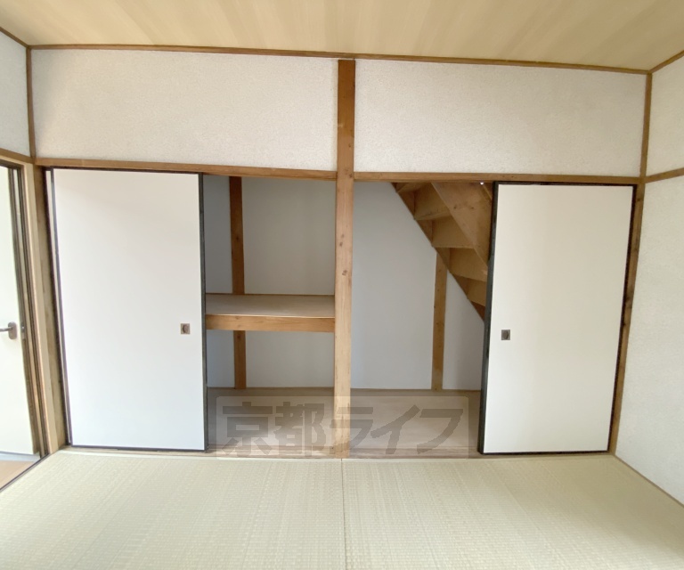 収納　１階押入れ収納です。