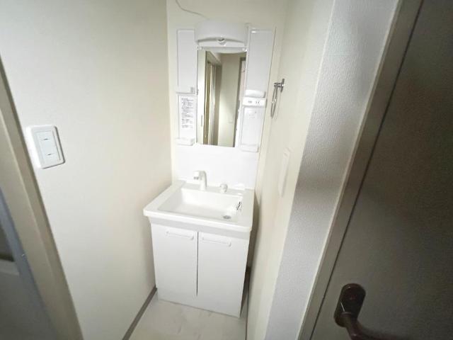 洗面設備　洗髪洗面化粧台