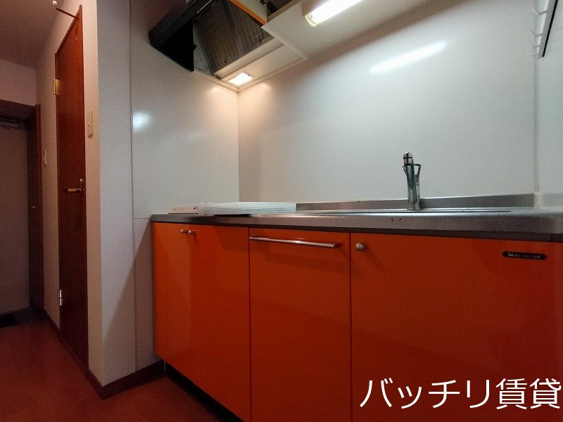キッチン　＊画像は別部屋の為イメージ、現状を優先致します。