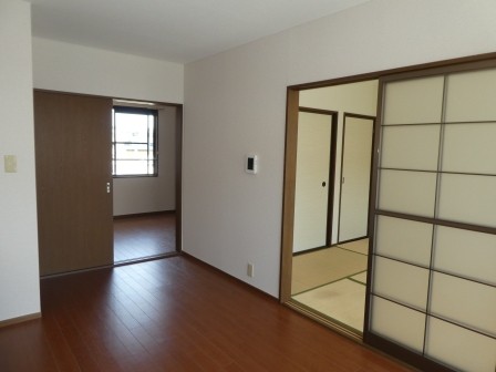 ハイツ光の居間写真