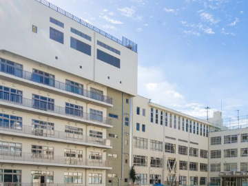 小学校　中央区立久松小学校（小学校）まで576m