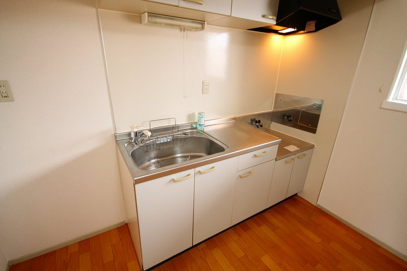 キッチン　※同物件の他のお部屋(設備等、実際と異なる場合あり)