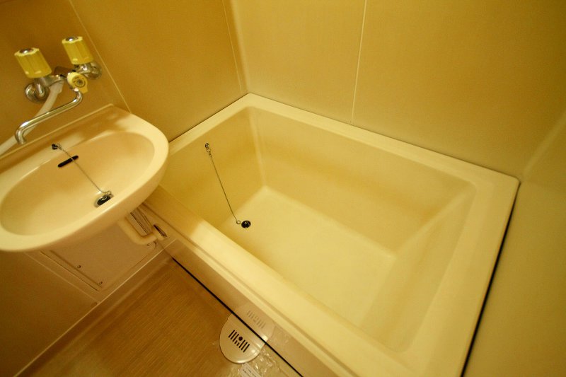 バス・シャワールーム　※同物件の他のお部屋(設備等、実際と異なる場合あり)