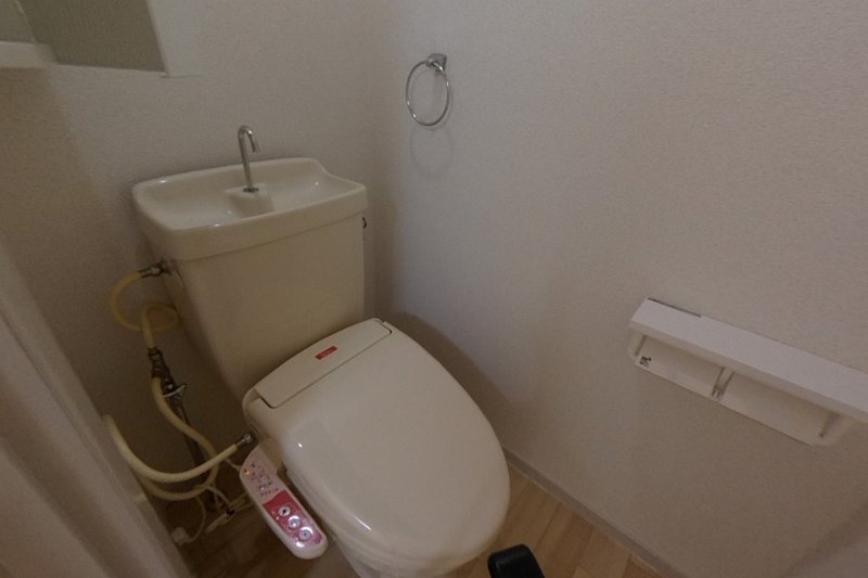 トイレ　※同物件の他のお部屋(設備等、実際と異なる場合あり)