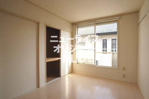 その他部屋・スペース　南側洋室☆寝室や趣味のお部屋に☆