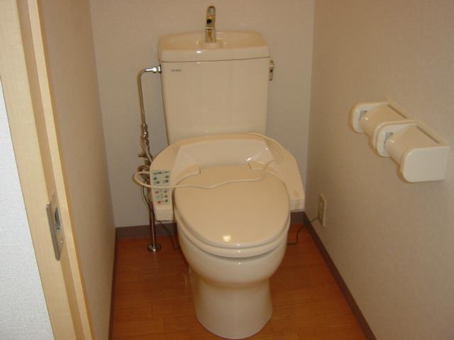 トイレ　シャワー付トイレ