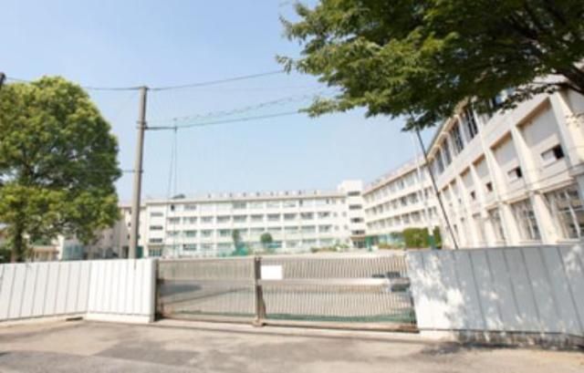 中学校　葛飾区立新宿中学校（中学校）まで580m