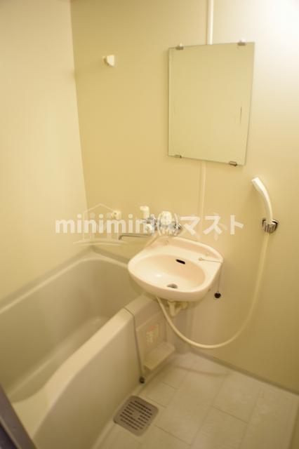 バス・シャワールーム　別部屋参考写真