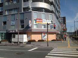 コンビニ　セブンイレブン五条千本店（コンビニ）まで425m