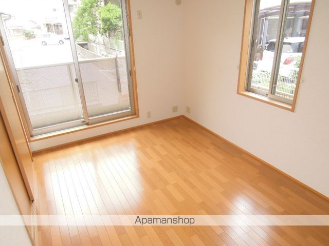 ボヌール関Aの居間写真