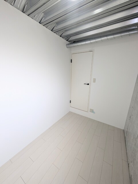 その他部屋・スペース　サービスルーム３帖