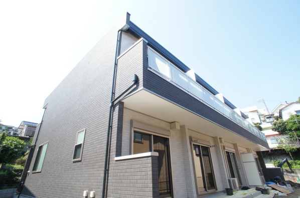 建物外観　セキュリティ完備の賃貸物件です
