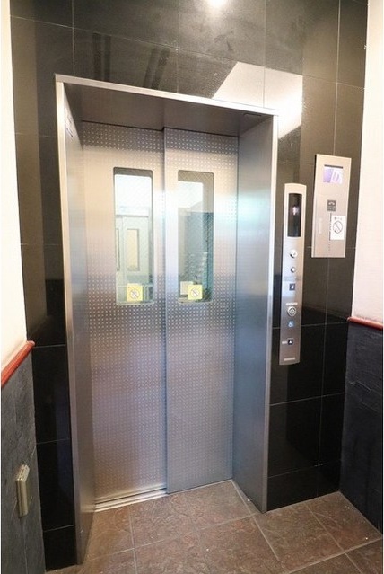 その他設備　エレベーター