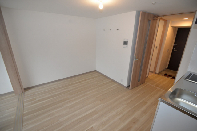 居室・リビング　写真は同マンションの別のお部屋のものです