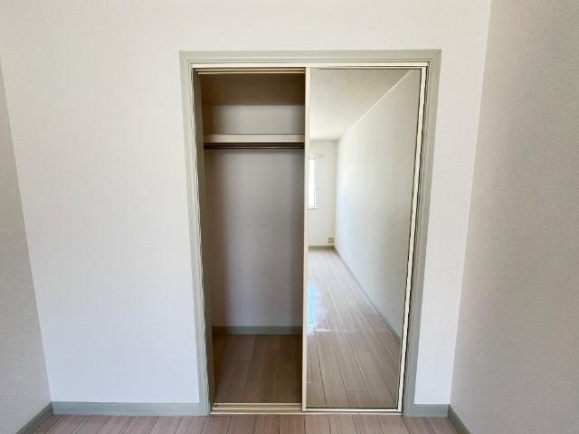 収納　洋室クローゼット