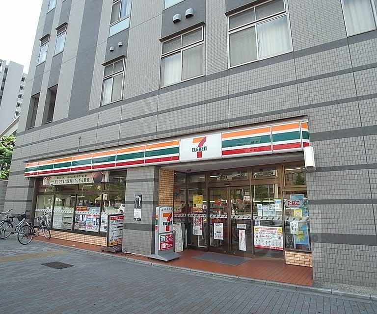 コンビニ　セブンイレブン京都堀川松原店（コンビニ）まで350m