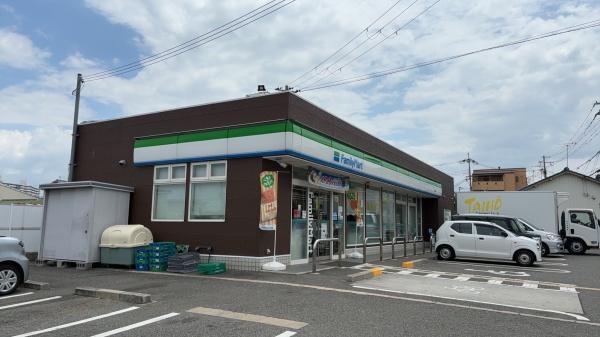コンビニ　ファミリーマート堺伏尾店（コンビニ）まで1112m