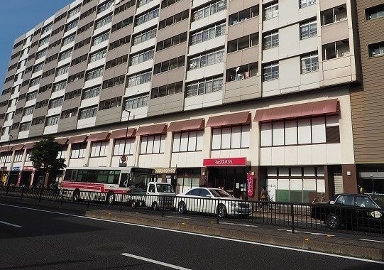 スーパー　マックスバリュ三萩野店（スーパー）まで756m