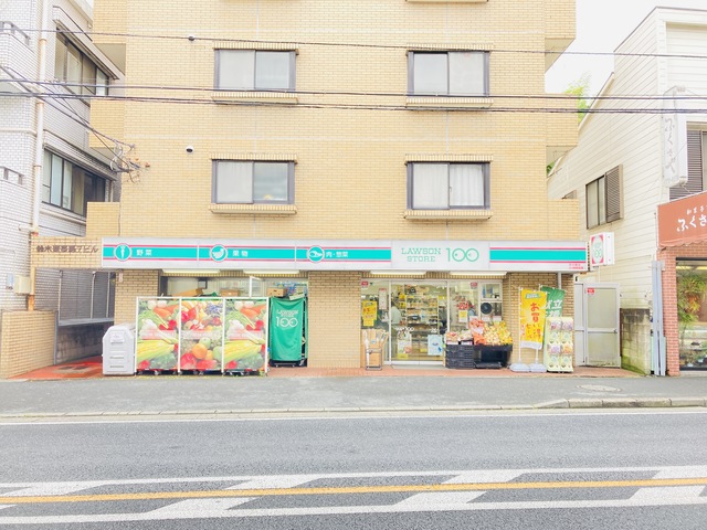 コンビニ　ローソンストア100六ッ川店（コンビニ）まで435m
