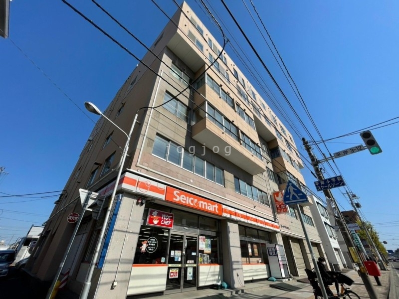 コンビニ　セイコーマート平岸3条店（コンビニ）まで155m