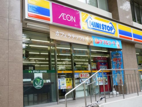 コンビニ　ミニストップ 千駄ヶ谷駅前店（コンビニ）まで342m