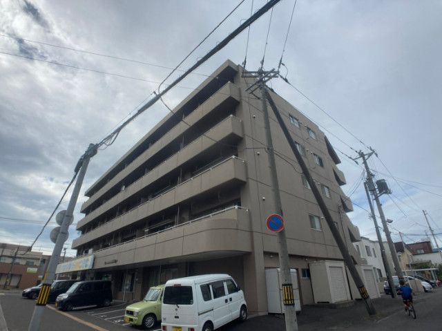 建物外観　札幌市北区北３５条西「ＫｏｗａＮ３５」