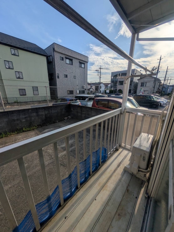 バルコニー　他号室の写真になります。