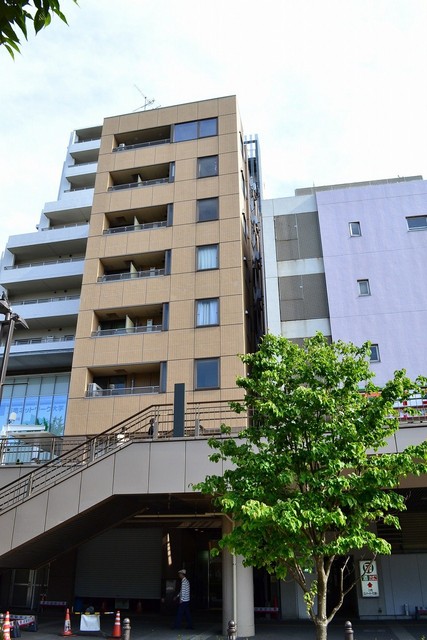 建物外観　駅直結！雨にぬれずにお部屋まで