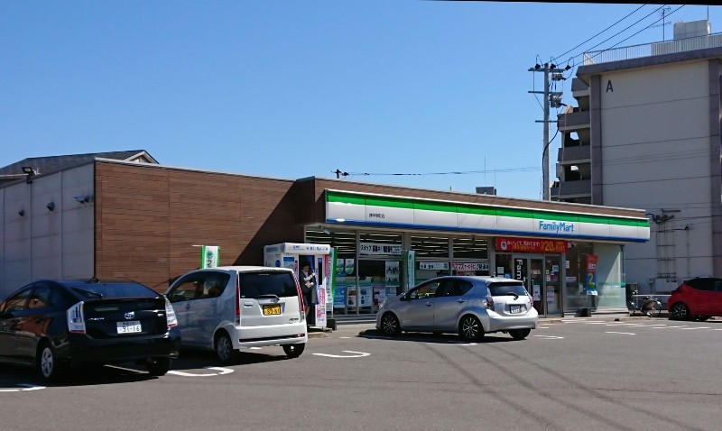 コンビニ　ファミリーマート 諫早幸町店（コンビニ）まで552m