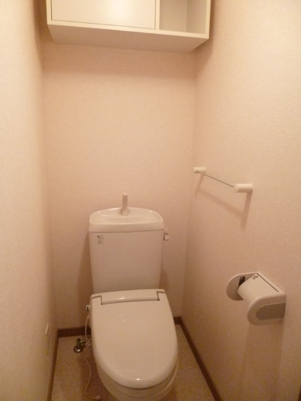 トイレ　トイレはもちろん温水洗浄便座！