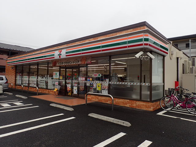 コンビニ　セブンイレブン 江戸川春江町3丁目店（コンビニ）まで637m