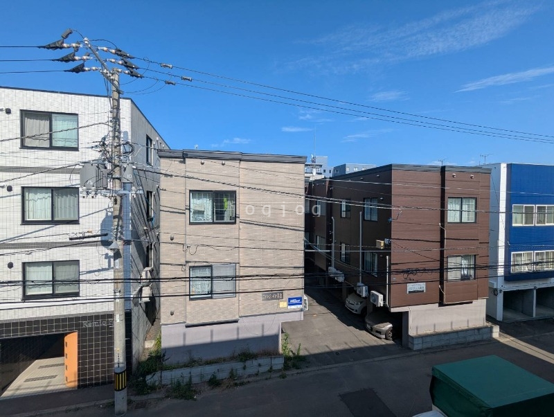 眺望　天気の良い日は窓からの景色も綺麗な眺めとなります。